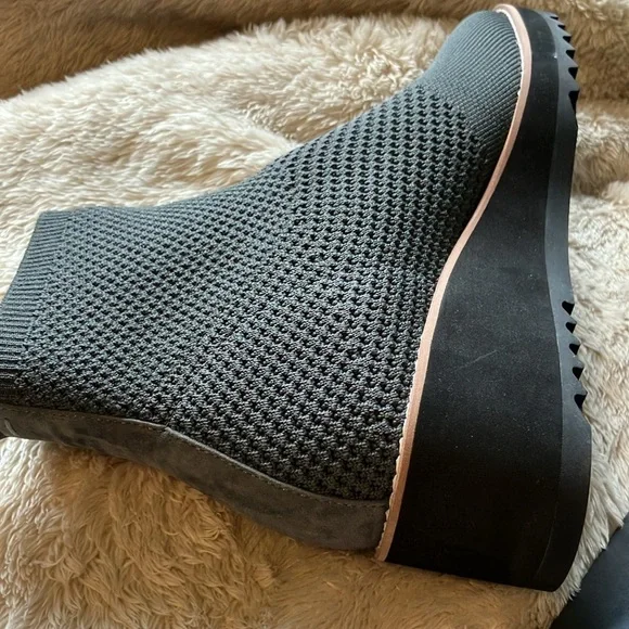 Eileen Fisher London knit wedge bootie in Graphite size 8 - NIB - Picture 10 of 10